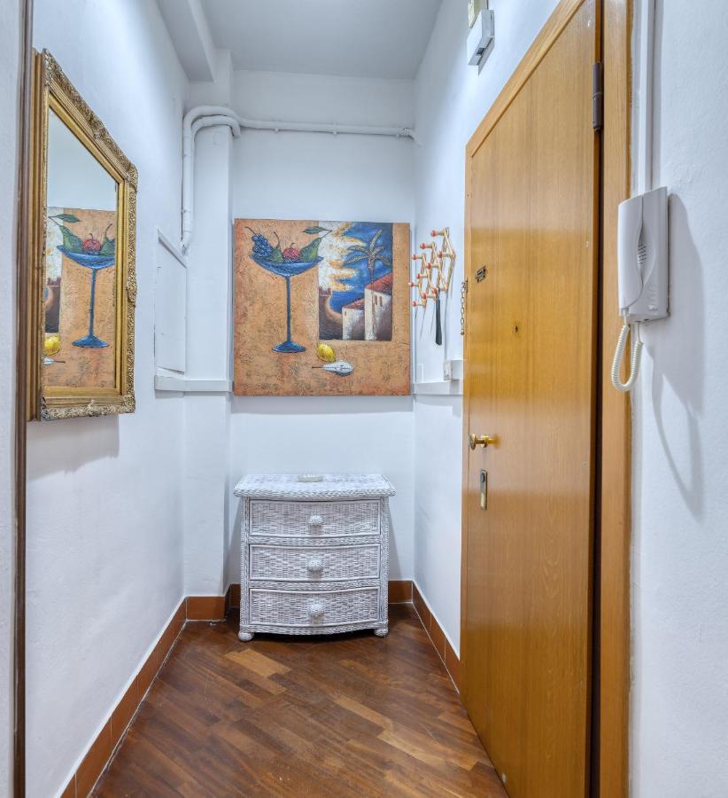 Izzhome Delightful Cagliari Luaran gambar