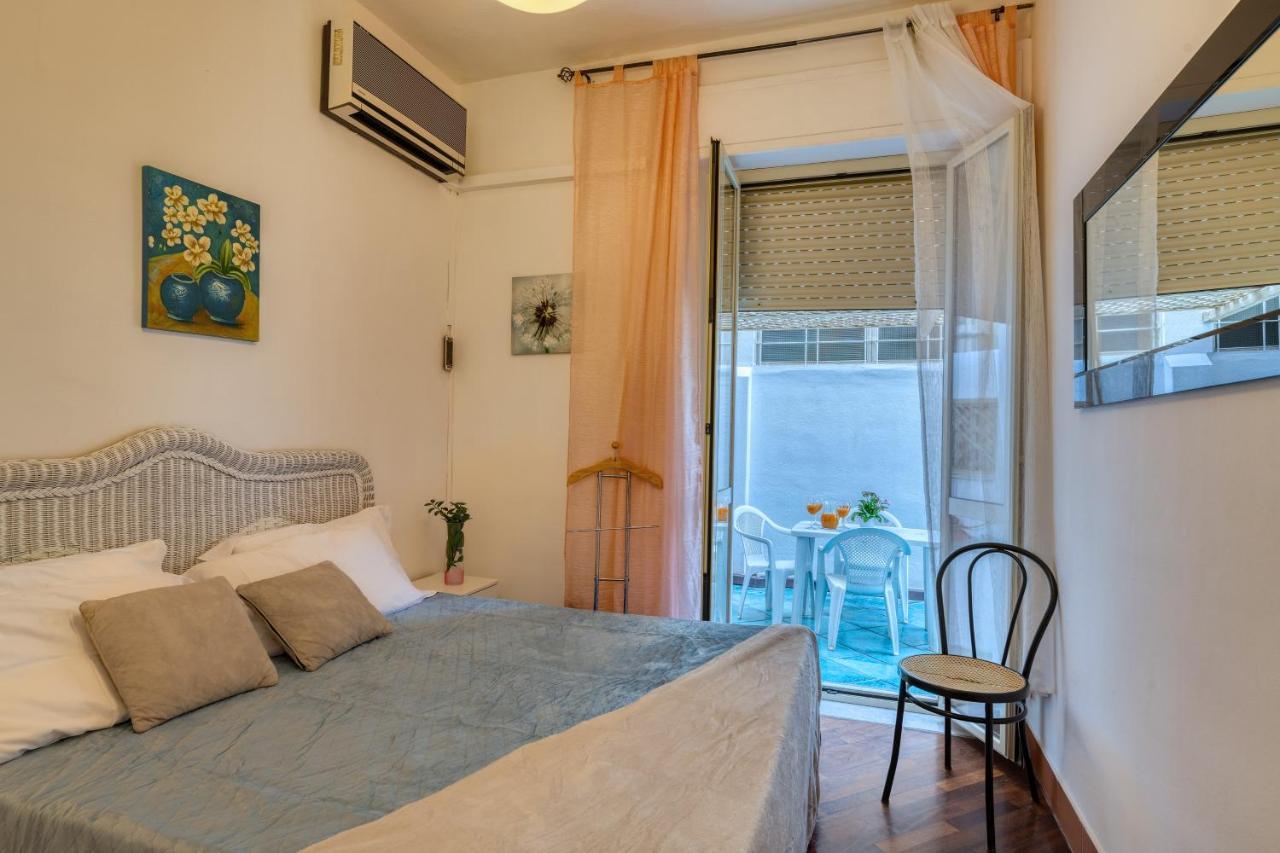Izzhome Delightful Cagliari Luaran gambar